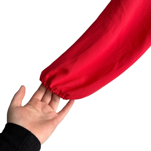 Aritzia Wilfred Off the Should Ruffle Morel Blouse Bright Red - Size Large - Picture 3 of 8